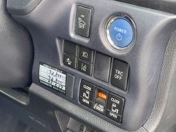 
										Toyota Voxy Hybrid 2017 full									