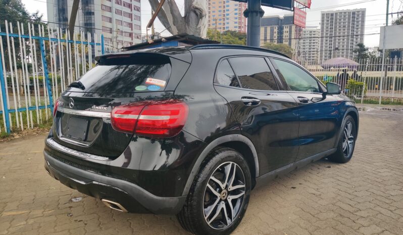 
								Mercedes-Benz GLA 250 2018 – AMG Package full									