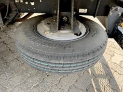 
										Isuzu elf freezer 2018 full									