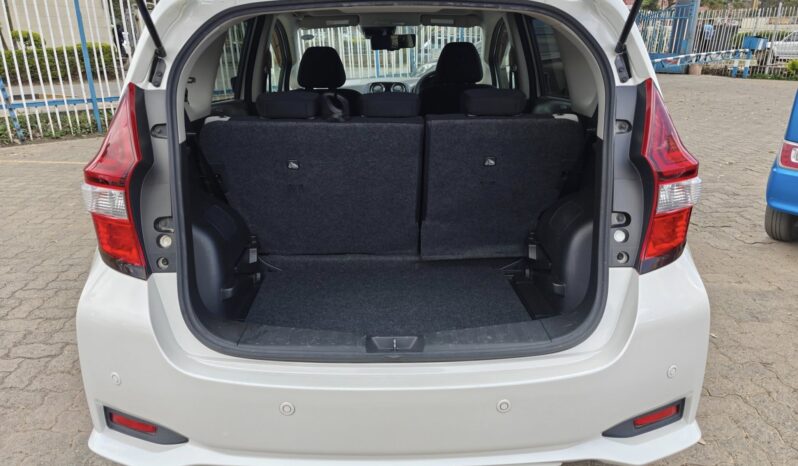 
								2018 NISSAN NOTE E-POWER full									